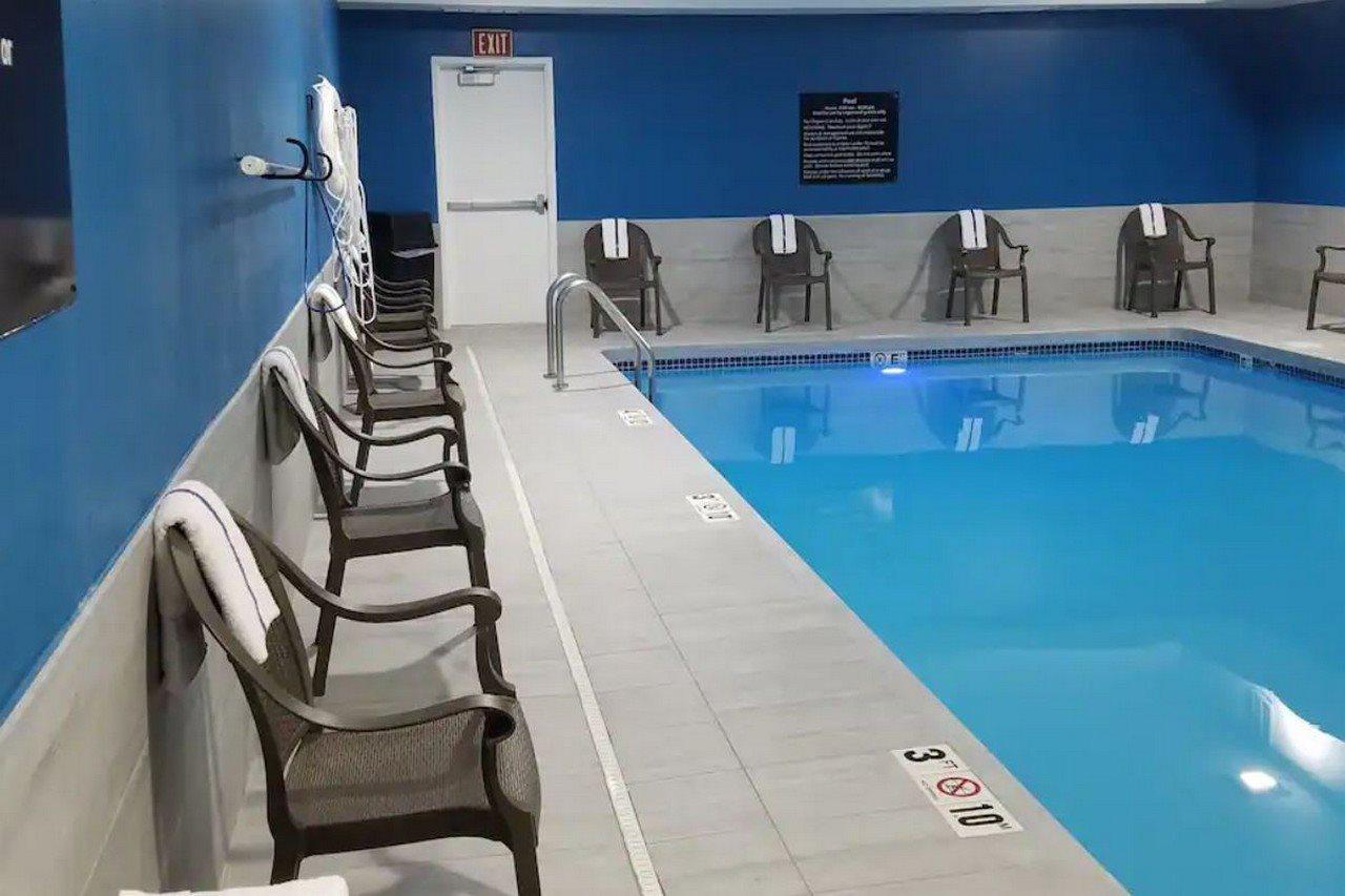 Hampton Inn Kansas City בלו ספרינגס מראה חיצוני תמונה