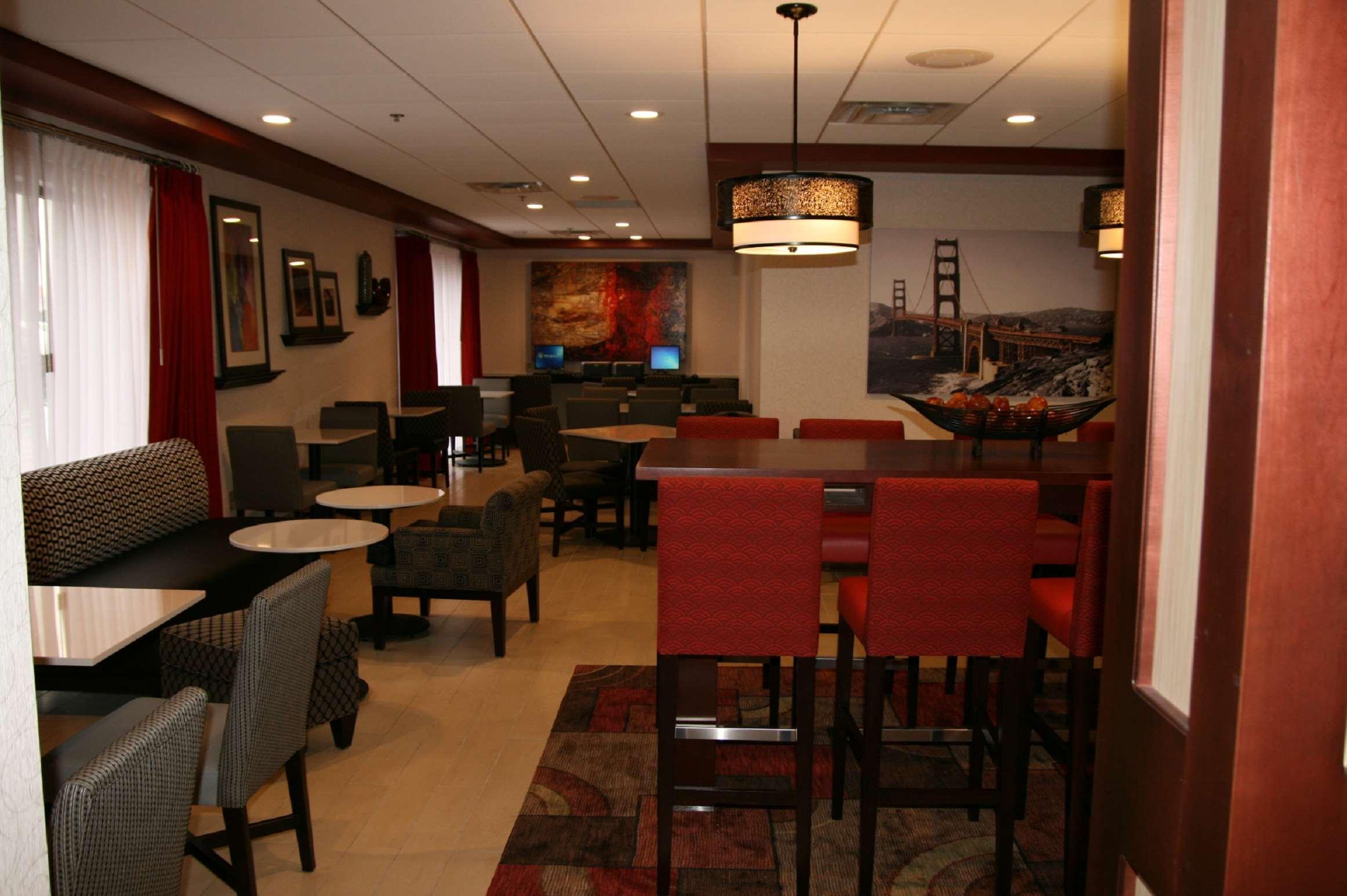 Hampton Inn Kansas City בלו ספרינגס מראה חיצוני תמונה