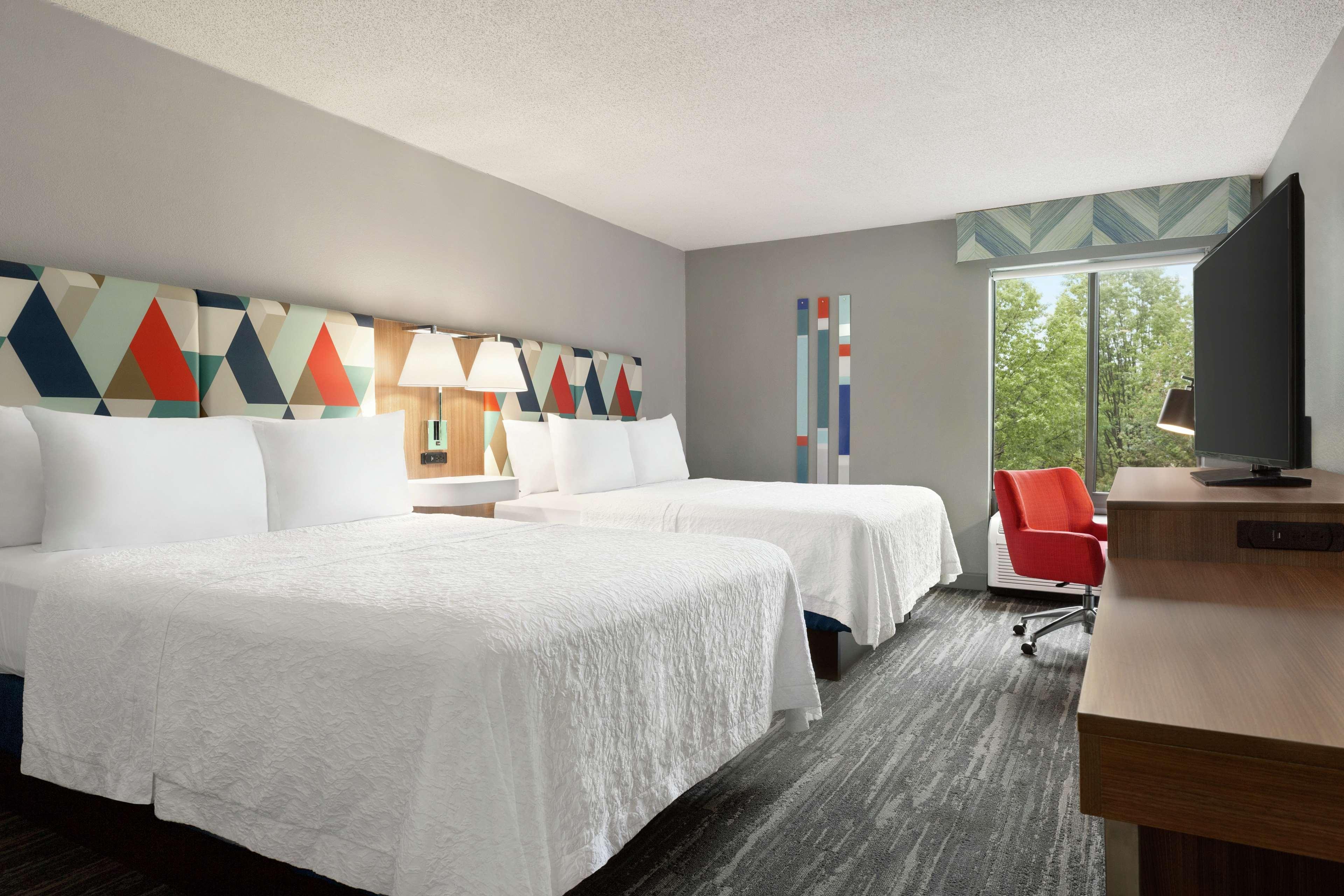 Hampton Inn Kansas City בלו ספרינגס מראה חיצוני תמונה