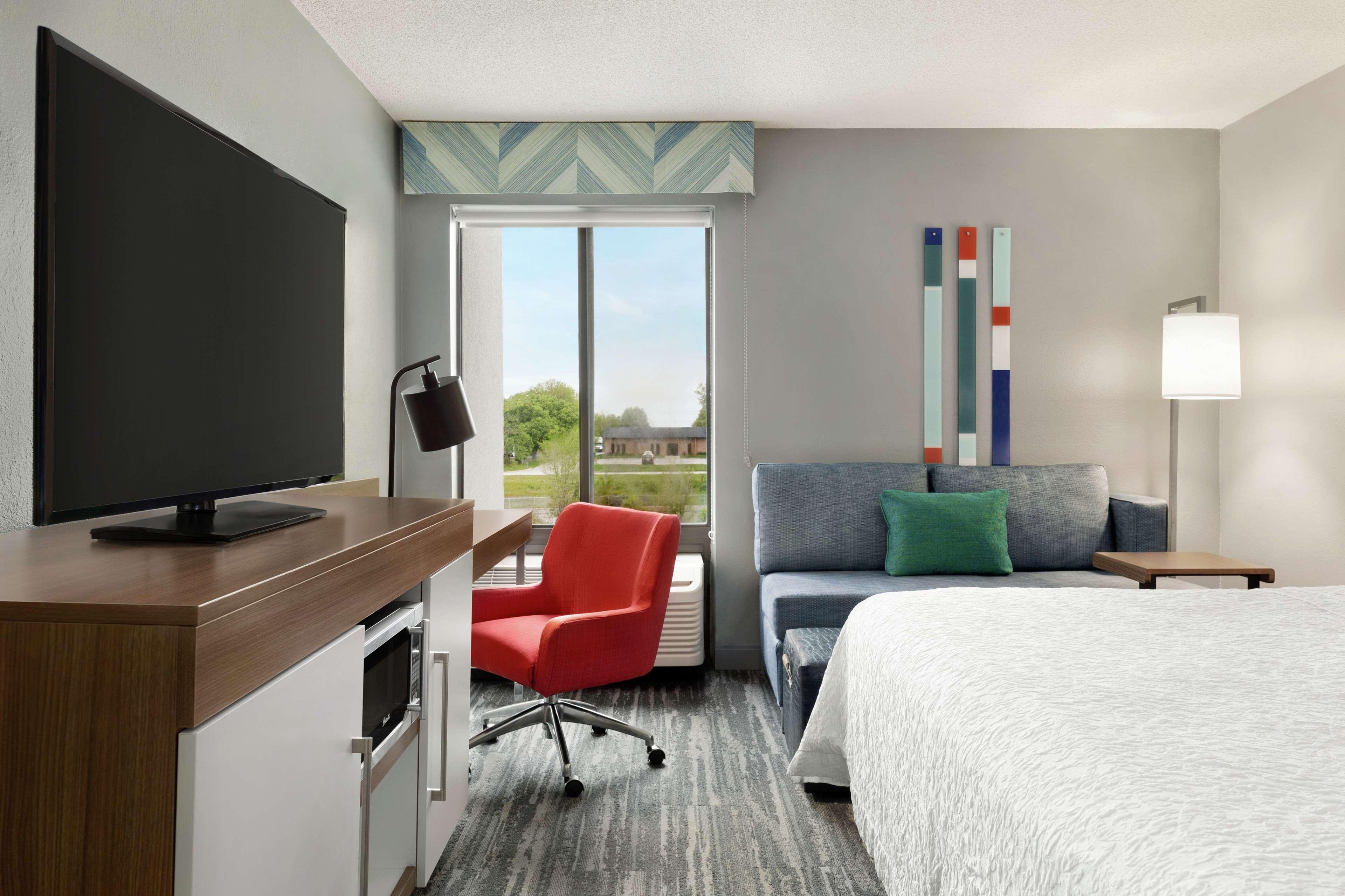 Hampton Inn Kansas City בלו ספרינגס מראה חיצוני תמונה
