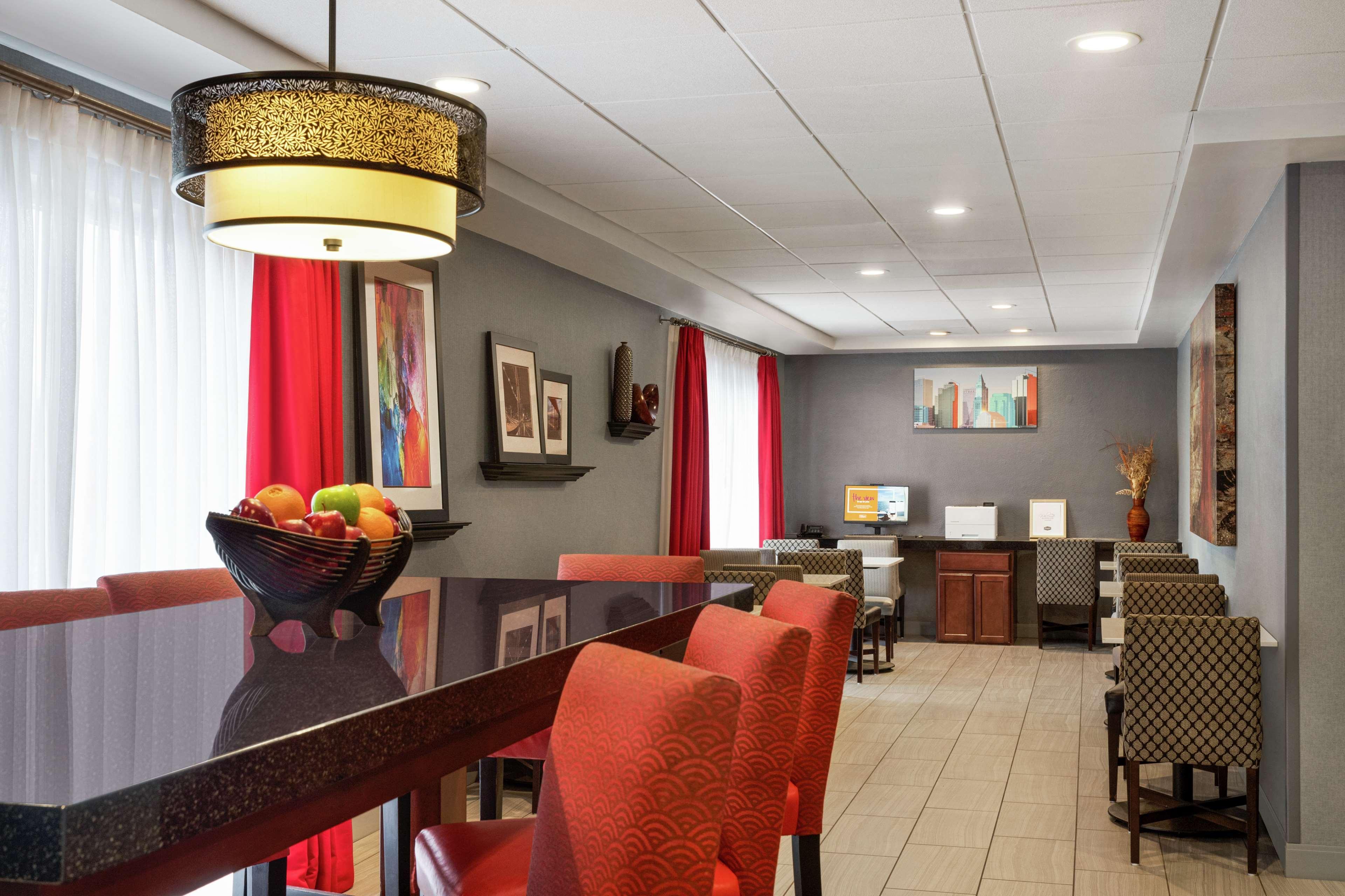 Hampton Inn Kansas City בלו ספרינגס מראה חיצוני תמונה