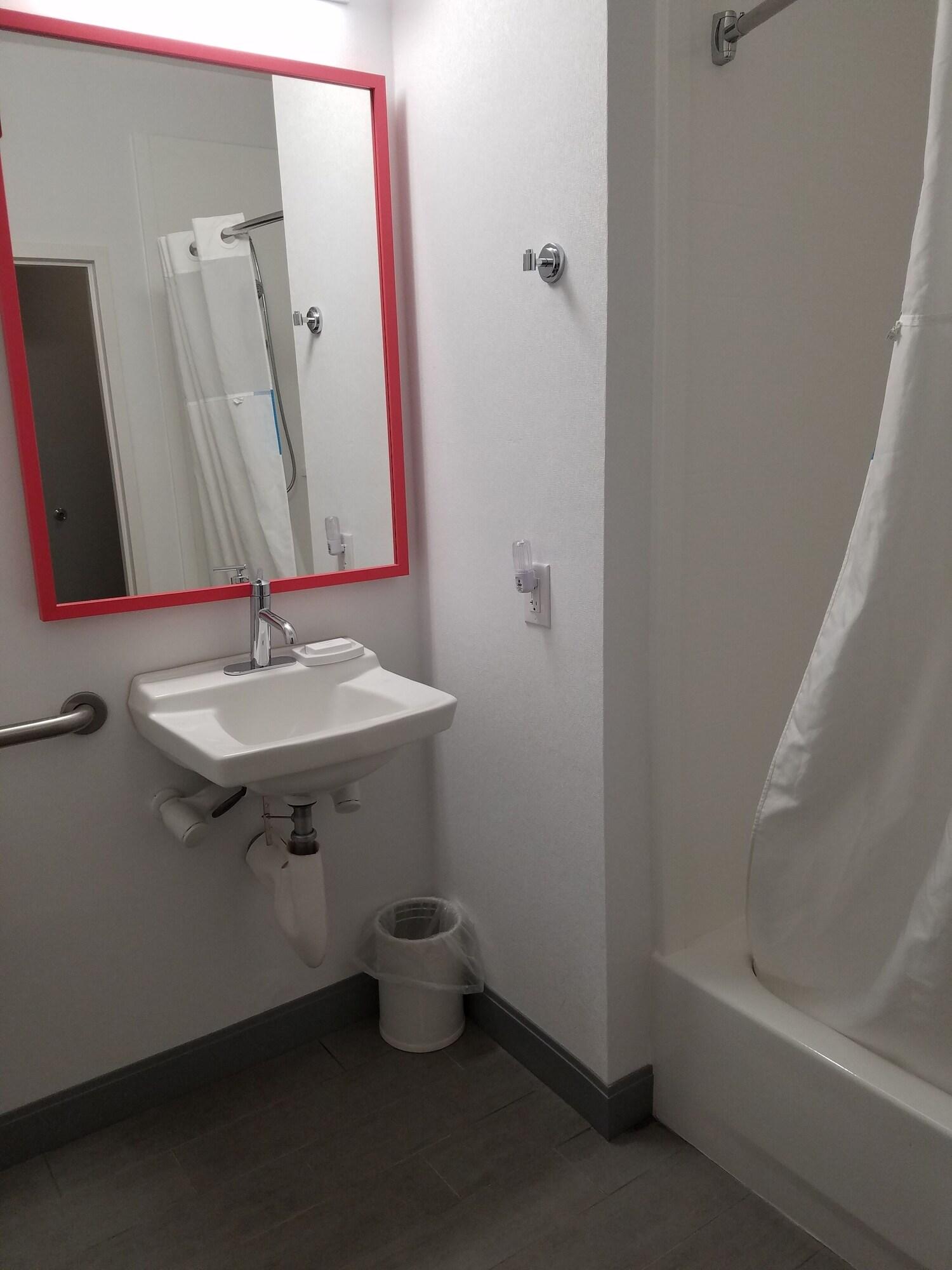 Hampton Inn Kansas City בלו ספרינגס מראה חיצוני תמונה