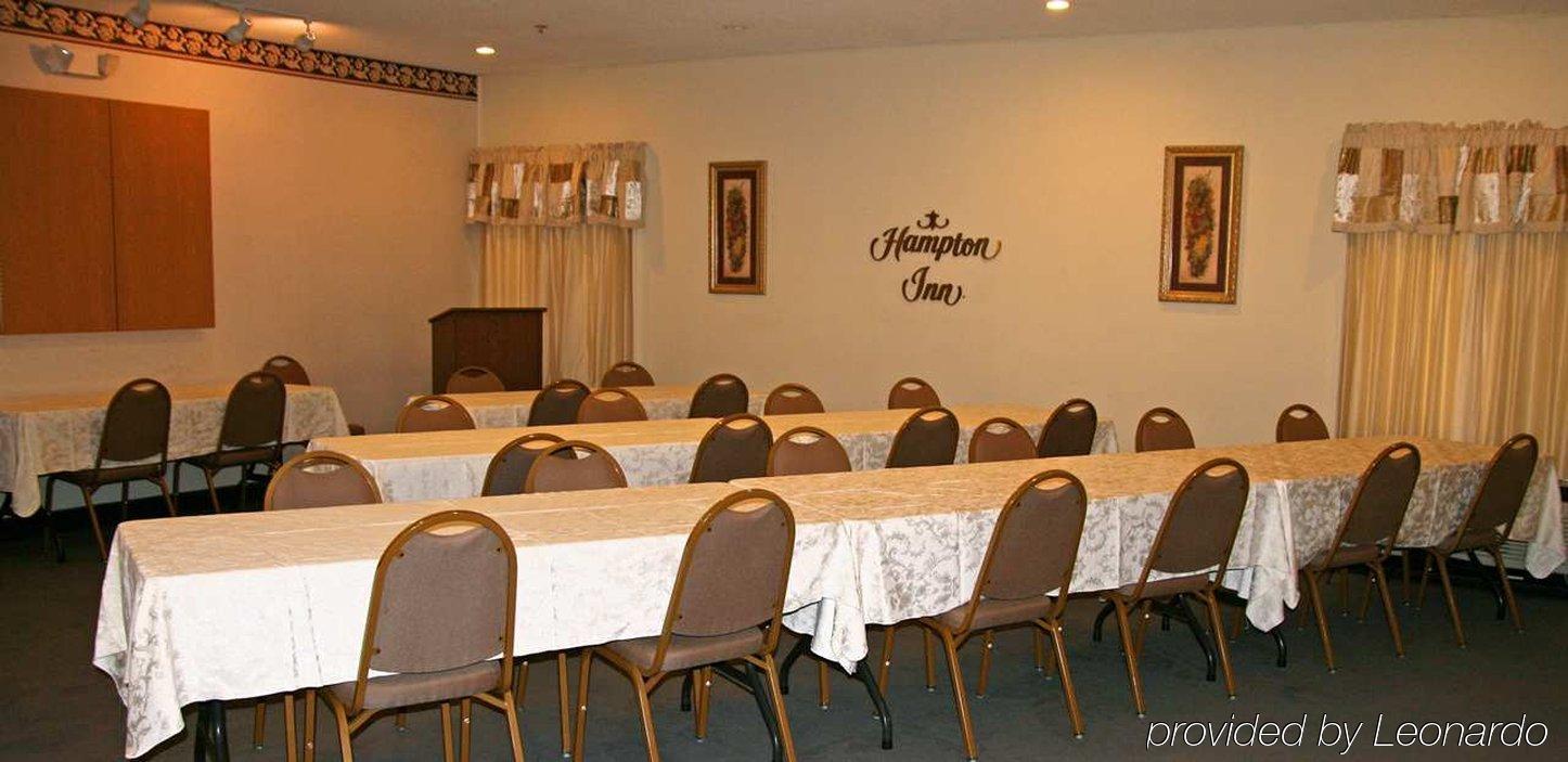 Hampton Inn Kansas City בלו ספרינגס מתקנים תמונה