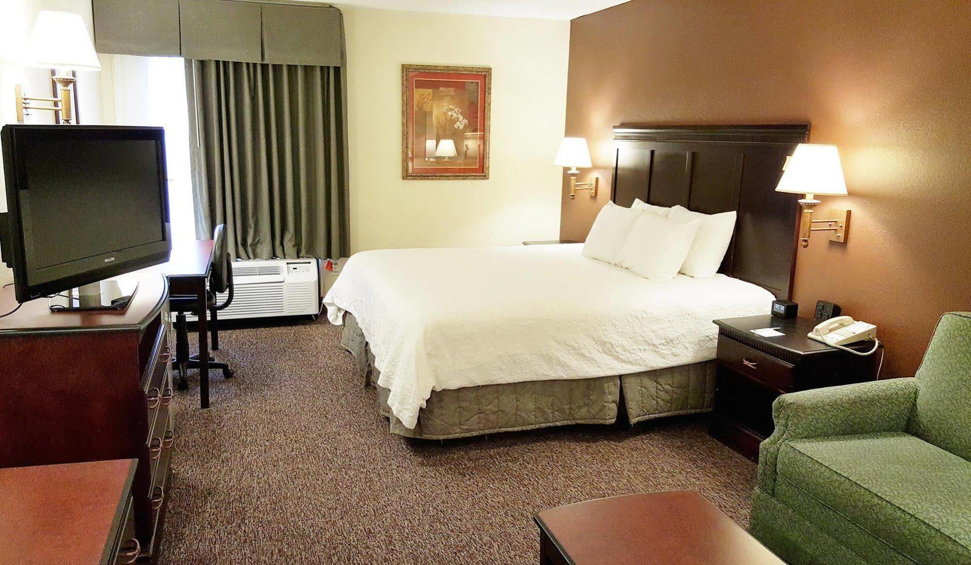 Hampton Inn Kansas City בלו ספרינגס מראה חיצוני תמונה